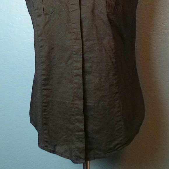 Amanda Smith Sleeveless Top for Only $6! - Picture 2 of 2